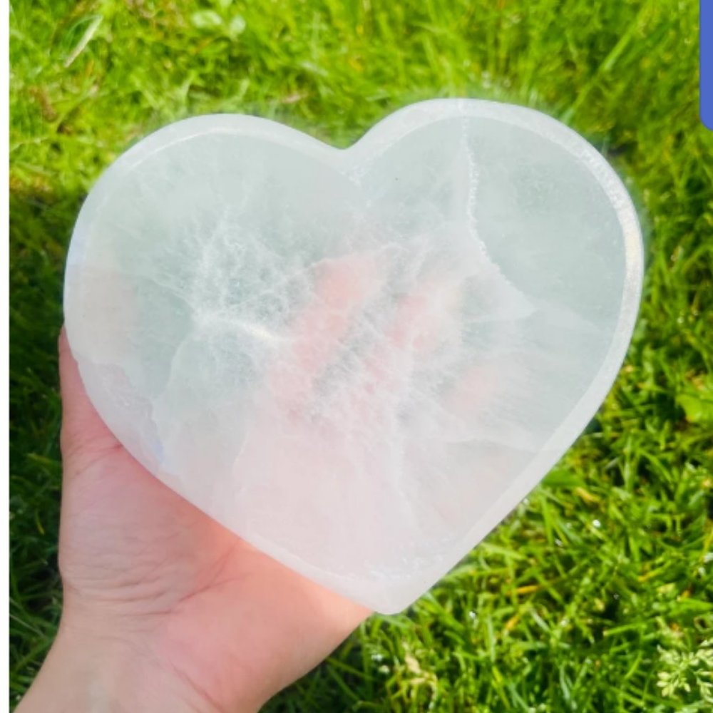 Stemma Selenite Bowl Heart 4 inch| Crystals and Healing Stones 9 Piece Crystal S - Picture 11 of 12